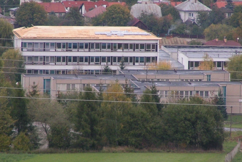 Superglass Bobrovka (10) Tehlovo červená - ZŠ Bardejov - Rekonštrukcia