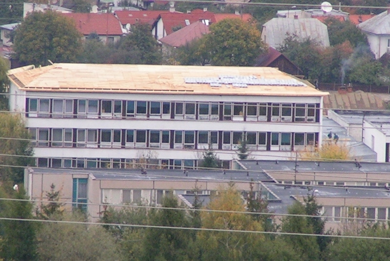 Superglass Bobrovka (10) Tehlovo červená - ZŠ Bardejov - Rekonštrukcia