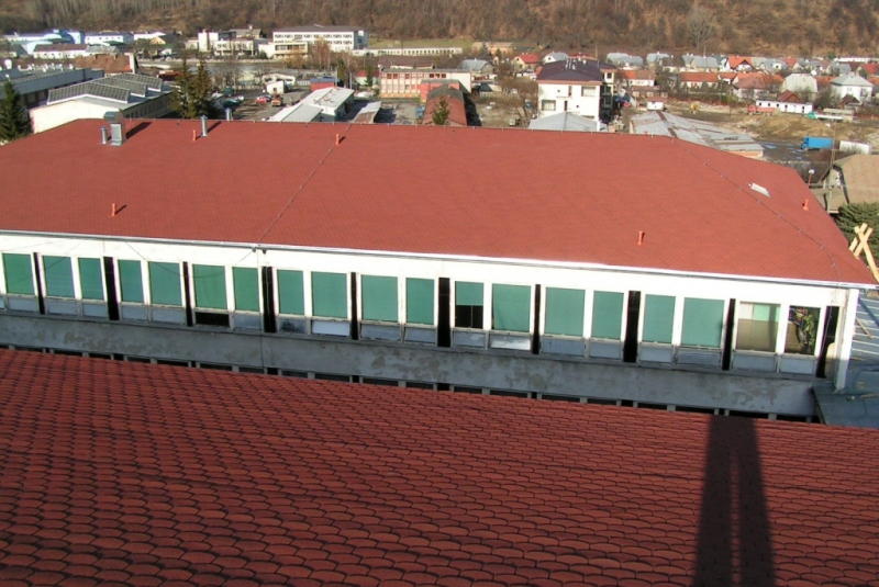Superglass Bobrovka (10) Tehlovo červená - ZŠ Bardejov - Rekonštrukcia