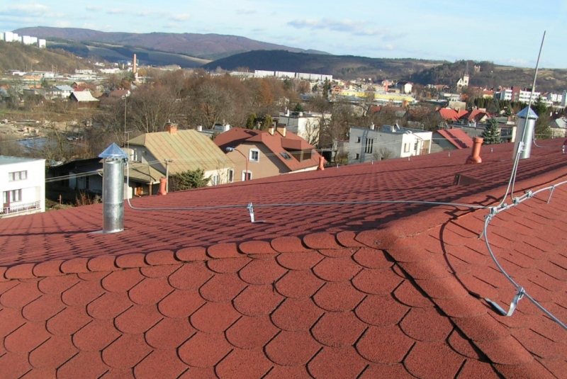 Superglass Bobrovka (10) Tehlovo červená - ZŠ Bardejov - Rekonštrukcia