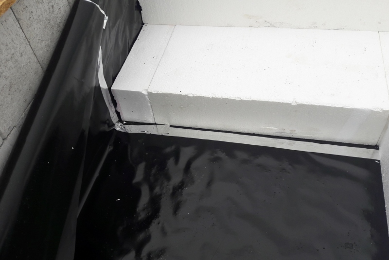 COSMOFIN GG plus(hydroizolačná strešná fólia PVC-P)-Zateplenie a hydroizolácia RD Malá Ida 2019