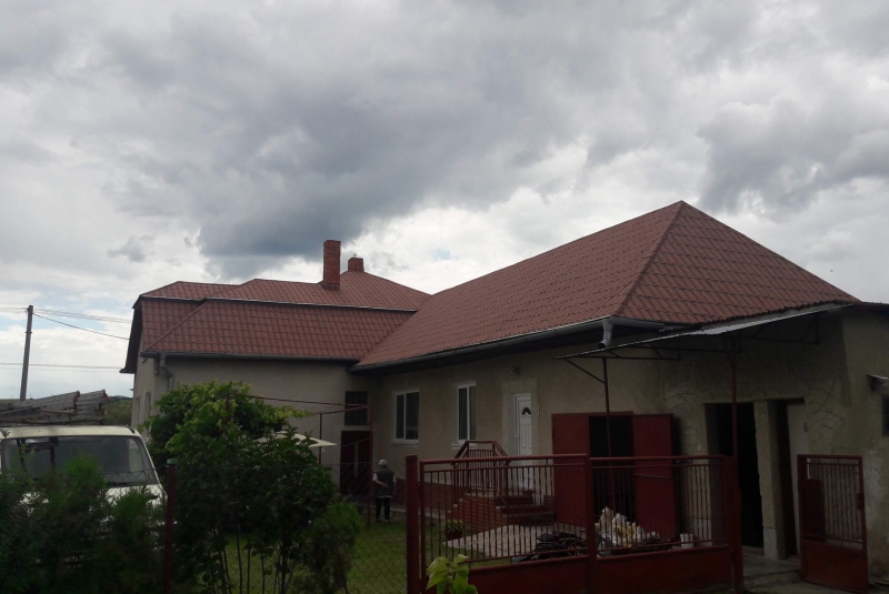 3D Roman červený MV-rekonštrukcia eternitovej strechy- Pečovská Nová Ves