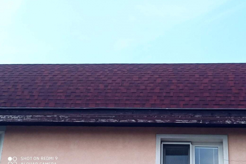 Cambridge Xtreme 9,5° - Riviera červená - Rekonštrukcia šindlovej strechy Kalvária Košice